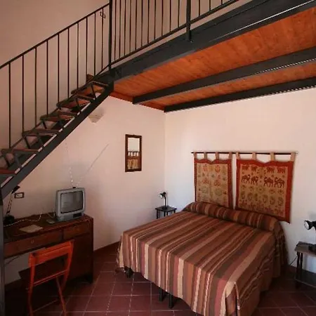 Baglio Delle Rose Bed & Breakfast 3*